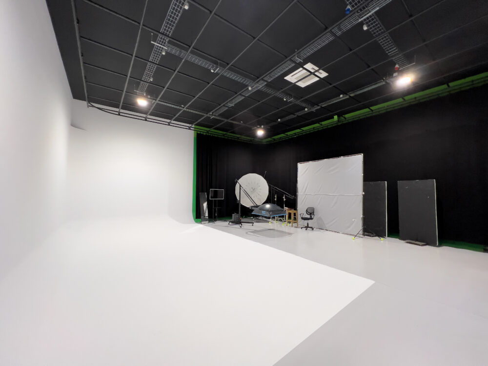 Studio Photography for rent